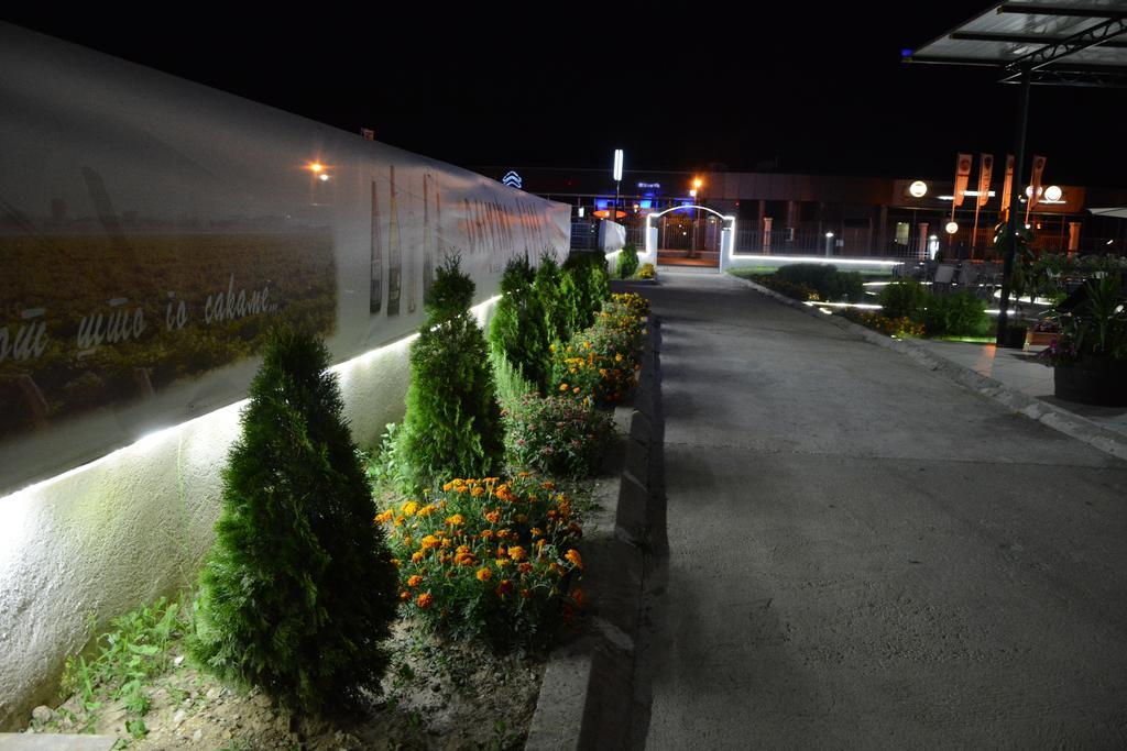 Villa Grand Битоля Екстериор снимка
