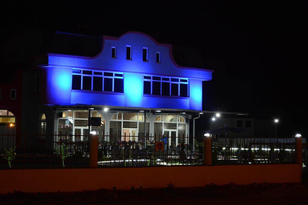 Villa Grand Битоля Екстериор снимка